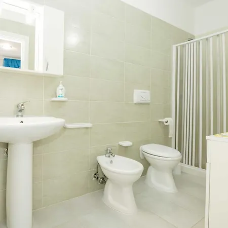 Casa Vacanze Nardella * Вьесте